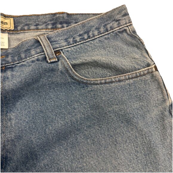 LL Bean Natural Fit Men’s Jeans Size 38×29 Medium Wash Straight Leg Jeans - Picture 3 of 7